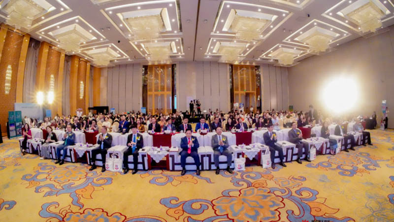 Dr. Jonathan Choi says：China-Cambodia high-level cooperation has yielded fruitful results in various fields The first Cambodia-GBA Promotion Conference is held in Guangzhou。Four Cambodian State secretaries are present.