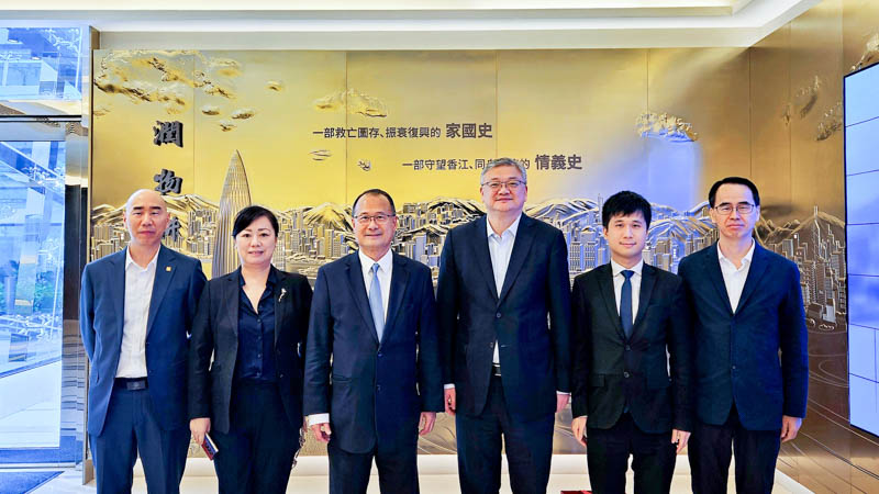 联盟主席蔡冠深在港与华润集团董事长王海民举行会晤
