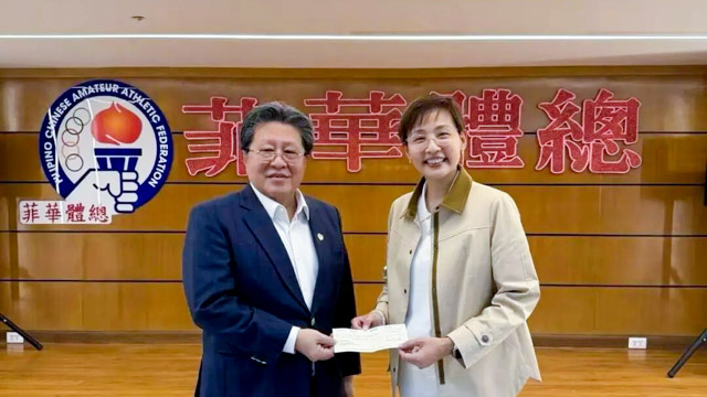 施东方博士慷慨献  赞助菲律宾本地杰出游泳运动员赴厦门接受培训
