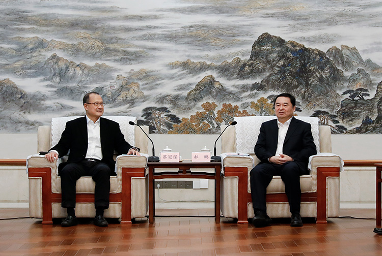 辽宁省委书记郝鹏、省长李乐成、省政协主席周波会见联盟主席蔡冠深