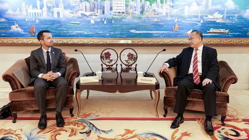 Dr. Jonathan Choi Meets with Uruguay's New Consul General in HK.