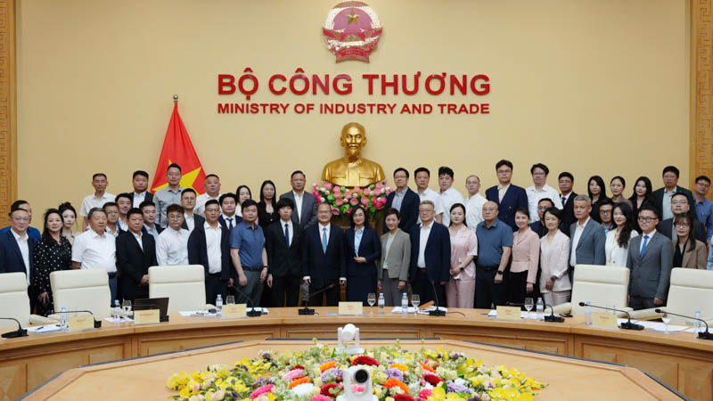 联盟主席蔡冠深率团与越南工贸部共商产业协同