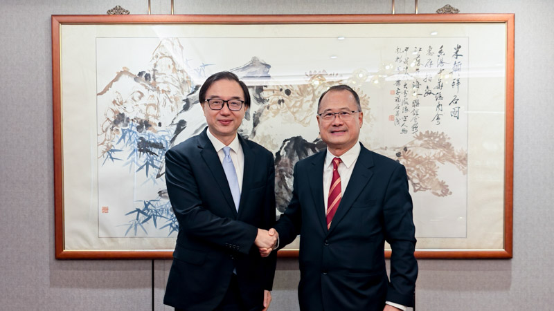 联盟主席蔡冠深与江苏省苏豪控股集团董事长周勇举行会见