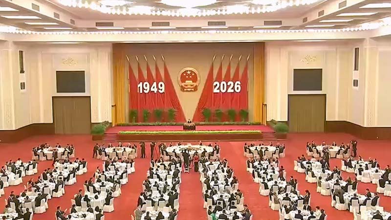 联盟主席蔡冠深、联席主席霍震寰等出席国庆招待会