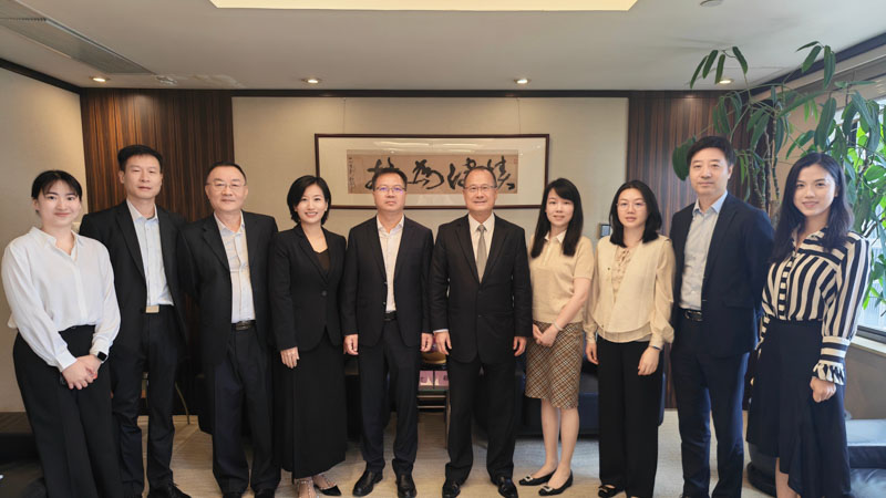 蔡冠深与东博会秘书长王继才在港共商深化合作