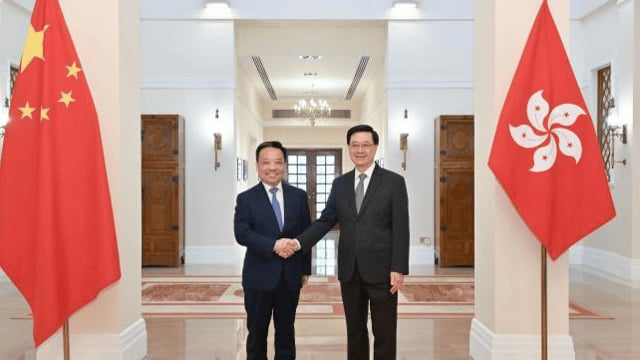 李家超与深圳市委书记靳磊会面 就深化港深合作交换意见