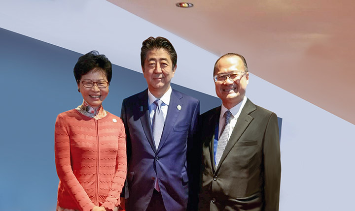 Mr. Shinzo Abe, former Prime Minister of Japan (center). Mr. Shinzo Abe, former Prime Minister of Japan (center).