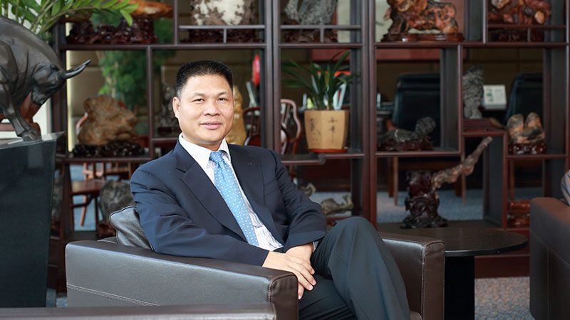 祝贺百利宏控股董事长黄少康获香港特区政府颁授铜紫荆星章(BBS)