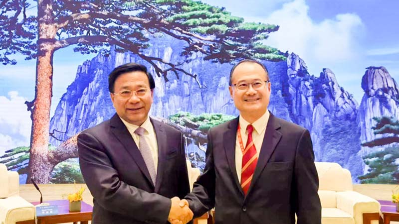 Hong Kong business delegation visits Anhui Province Party Secretary and Governor meet with Dr. Jonathan Choi.