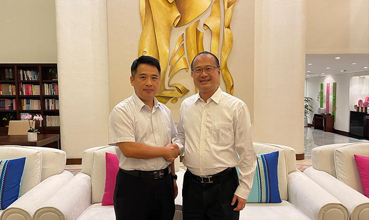 In June 2021, Huang Zhihao, Mayor of Zhuhai, met with Jonathan Choi.