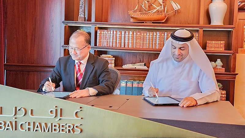Dr. Jonathan Choi leads a delegation to visit the Middle East, and exchanges views with the political and business communities of Kuwait, Qatar and the UAE to promote economic and trade cooperation.